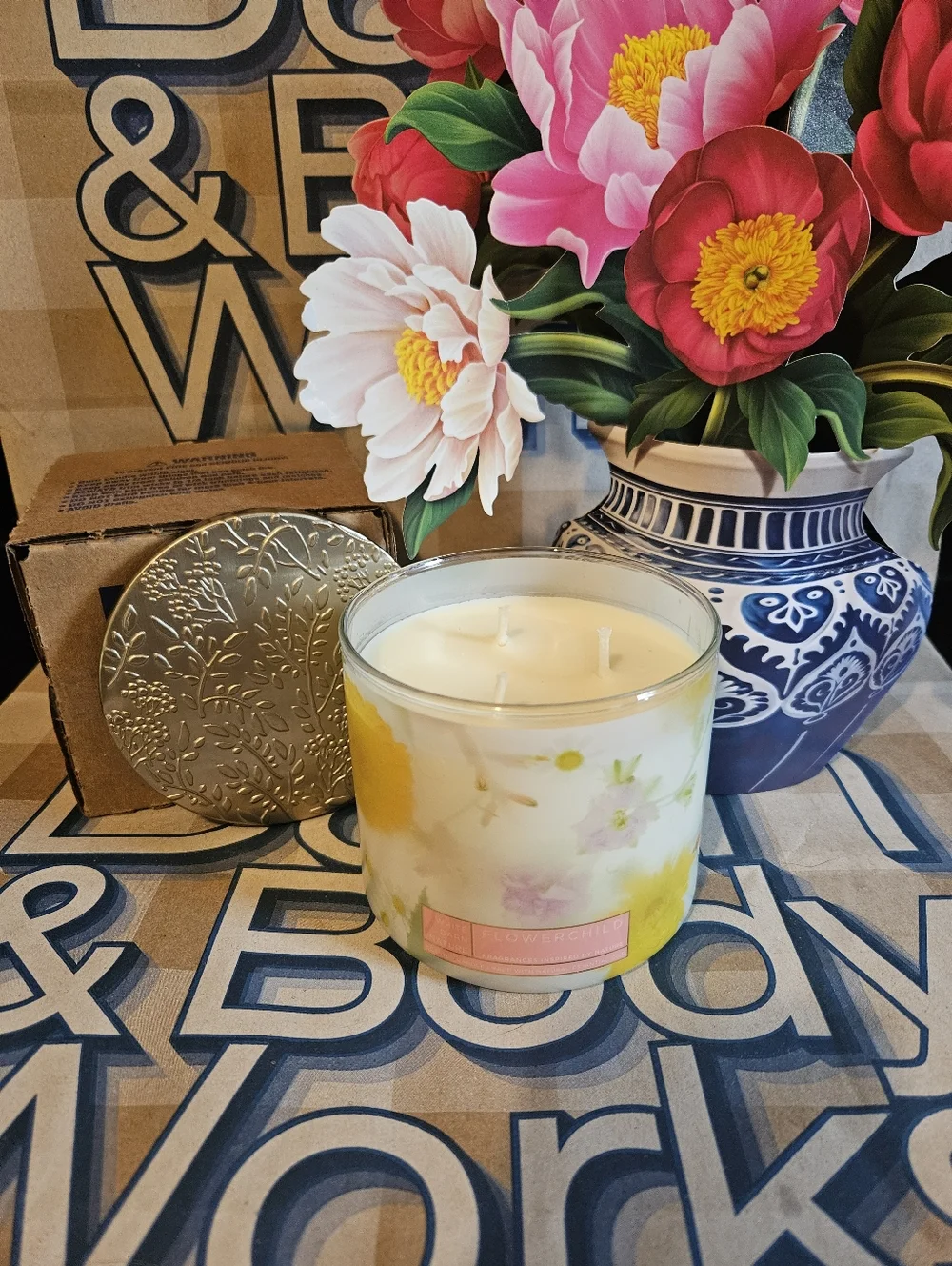 NWT Bath & Body Works Flowerchild 3-Wick Candle - Yellow, Pink, White - Picture 4 of 7